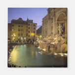 Trevi-fontän på natten, Rome, Lazio, italien Magnet För Kylskåp