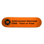 Trick av fest - låst upp prestation (Halloween) Skate Decks