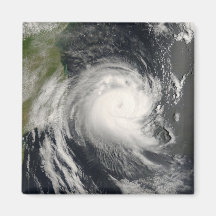 Tropisk Cyclone Favio som att närma sig Mocambique Kylskåpmagneter