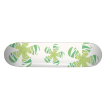 Tropiskt gräs virvlad runt Retro blommaSkateboard