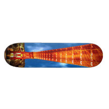 Under den guld- grinden överbrygga skate boards