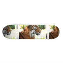 Ung tiger anpassad skate board