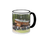Uppochnervänt hus kaffe koppar
