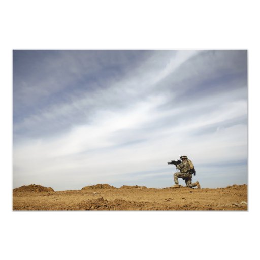 Us-armésergeanten ger säkerhet fotografi