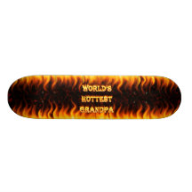 Världens avfyrar flammar varmmaste morfar och röd  skateboard