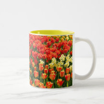 Vibrerande tulpan kaffe muggar