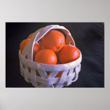 Vitbasket med orangar affisch