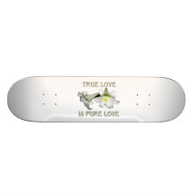Vitpåskliljar: Äkta kärlek är ren kärlek Skateboard