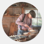 Woodworker - snida - snida en anka rund klistermärke