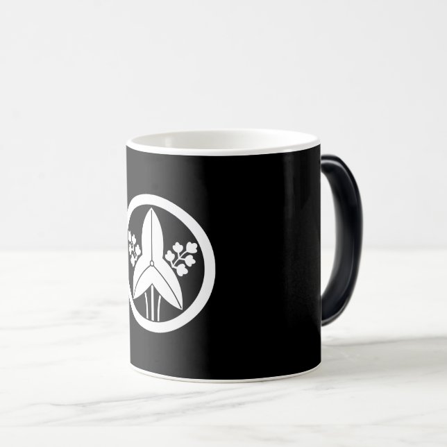 丸に立ち沢瀉 MAGISK MUGG (Framsida höger)