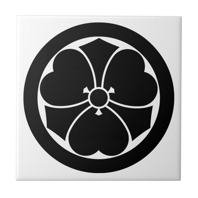 丸 に 剣 酢 漿 草 KAKELPLATTA (Framsidan)