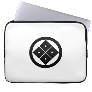 丸 に 隅 立 て 四 つ LAPTOP SLEEVE