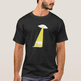 牛がUFO-に誘拐 T-SHIRT