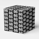 Sök efter monogramsvart För alla
