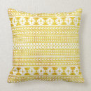 Sök efter etniskt mönster kuddar Familj