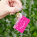 Sök efter fuchsia nyckelringar Namn
