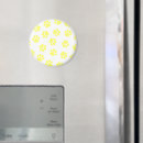 Sök efter tassar magneter För henne
