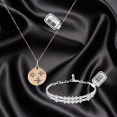 Sök efter märkre halsband Människor (allmänt)