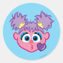 Sök efter kyssande emoji klistermärken Söt