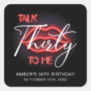 Sök efter smart nyans För henne