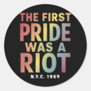 Sök efter rota klistermärken Pride