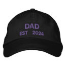 Sök efter pappa broderad hatt För henne