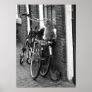 Sök efter cyklar posters Foto
