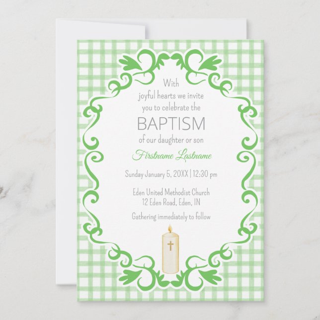018 Grass Scroll Gingham Cross Candle Baptism Inbjudningar (Framsida)