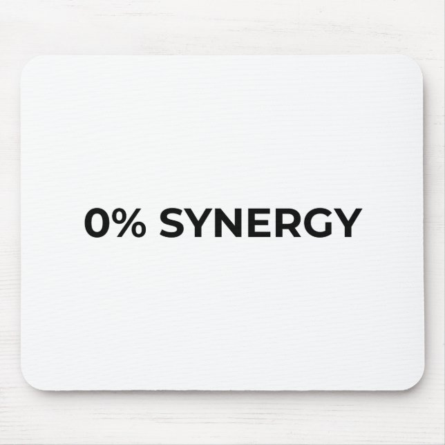 0% Synergy Minimalistisk Typografisk Musmatta (Framsidan)