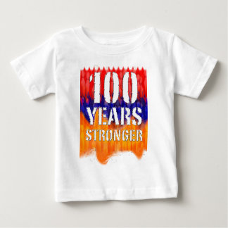 100 år starkare armenisk begynna T-tröja T-shirt