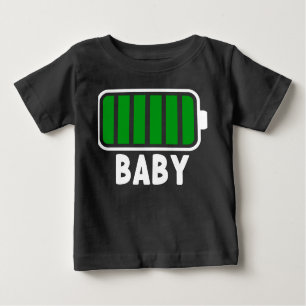 100 % batteri, fulladdad familj, svart t shirt
