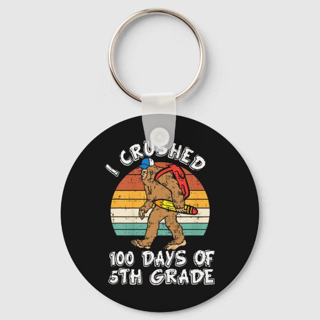 100 dagar av 5:e Klass Bigfoot 100-dagen Nyckelring (Framsida)