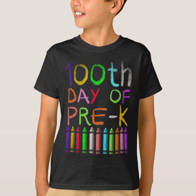 100 dagar före K Student Gift Lycklig 100 dagar T Shirt (Framsida)