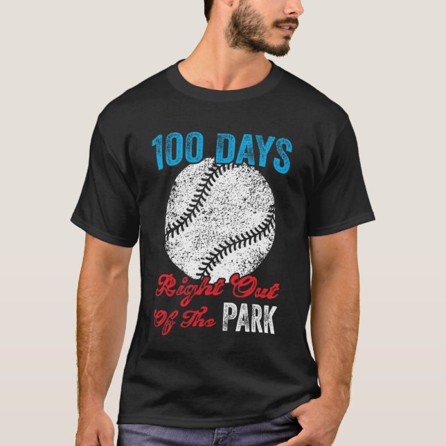 100 dagar med basket Boy Roligt Firande St. T Shirt (Framsida)