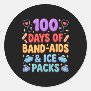 100 dagar med självhäftande förband och ispåsar runt klistermärke