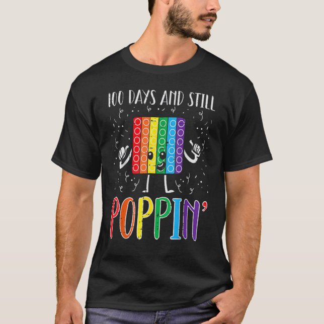 100 dagar och fortfarande 100 dagar gamla skolbarn t shirt (Framsida)