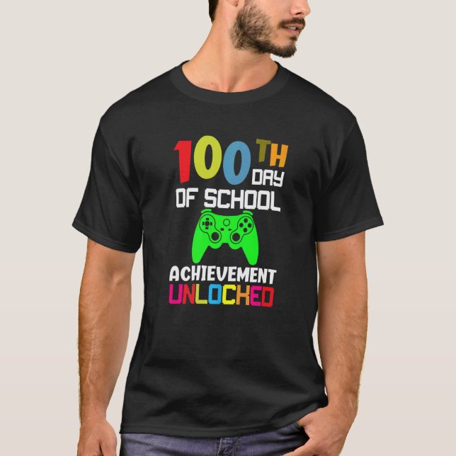 100 dagar på skolan för barn och förskolelärare t shirt (Framsida)