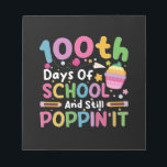 100 dagar på skolan och fortfarande poppande tjej  anteckningsblock<br><div class="desc">100 dagar på skolan och fortfarande poppande enhörningstjej poppar det</div>