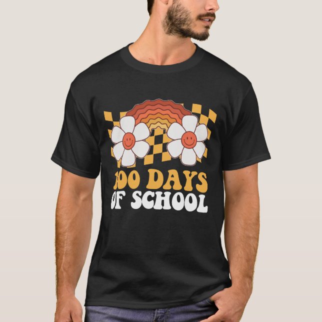100 dagar skolblomma regnbåge Groovy Retro T Shirt (Framsida)