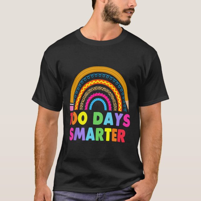 100 dagar Smartare Lycklig 100 dagar med skolregnb T Shirt (Framsida)