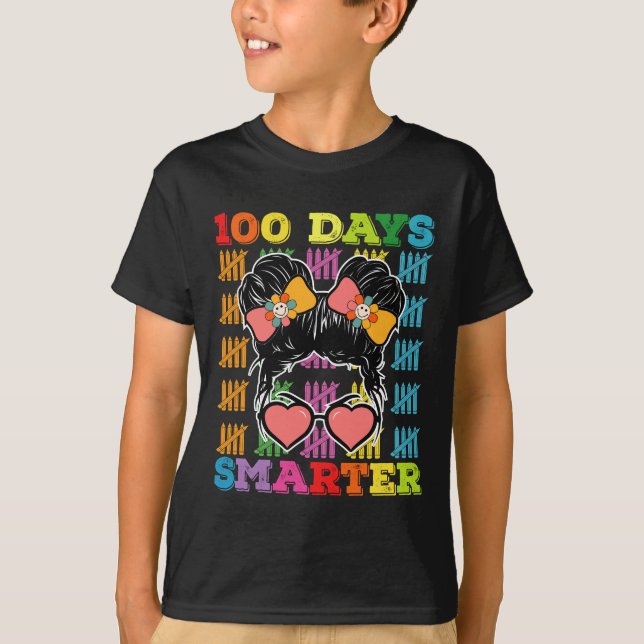 100 dagar smartare Messy Bun 100:e skoldagen T Shirt (Framsida)