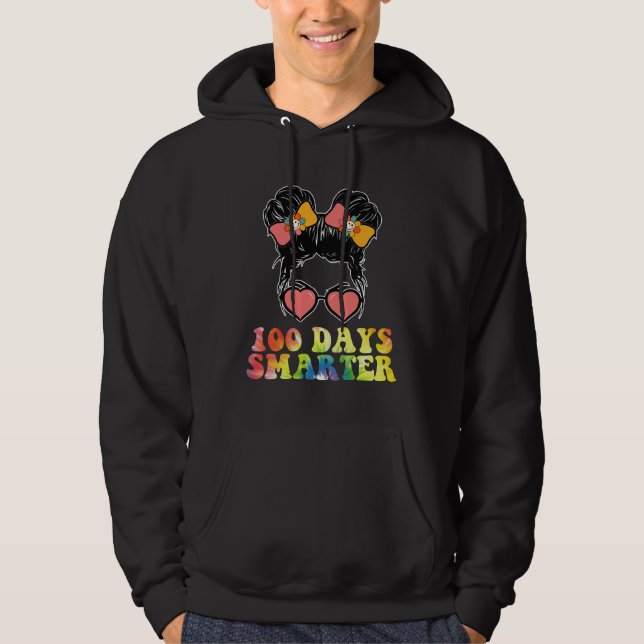 100 dagar Smarter Girls Messy Bun School Tie Dye Hoodie (Framsida)