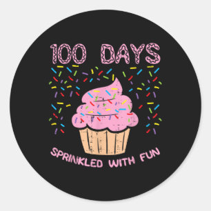 100 dagar Sprinklad med Roligt Cupkaka 100:e dagen Runt Klistermärke