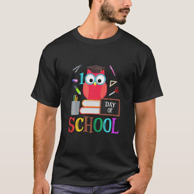 100-dagarsdagen för Uggla-läraren Student Kids-gåv T Shirt (Framsida)