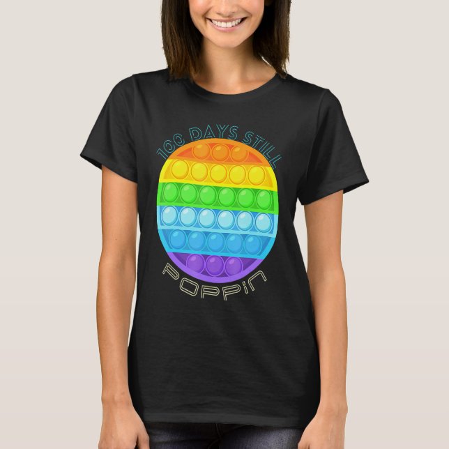 100-dagarsdagen i skolan 100 dagar och fortfarande t shirt (Framsida)