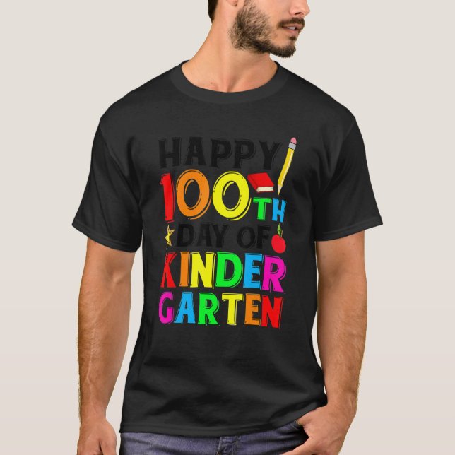 100 Days Of Kindergarten Happy 100th Day Of School T Shirt (Framsida)