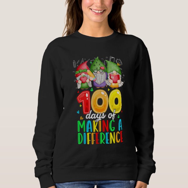 100 Days Of Making A Difference Cute Gnome Teacher T Shirt (Framsida)