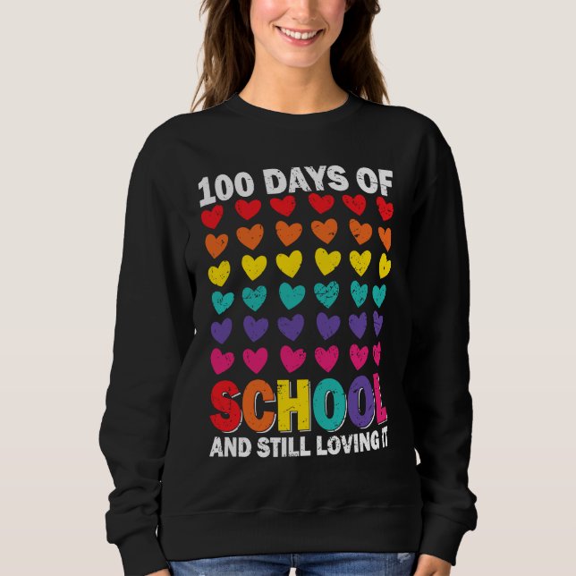 100 Days of school and still loving it Hearts Cute T Shirt (Framsida)