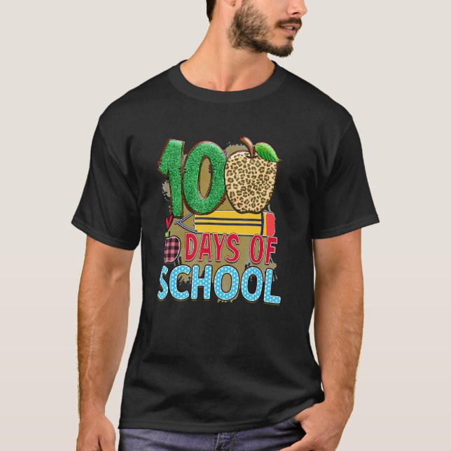 100 Days Of School Apple Pencil  Student Teacher T Shirt (Framsida)