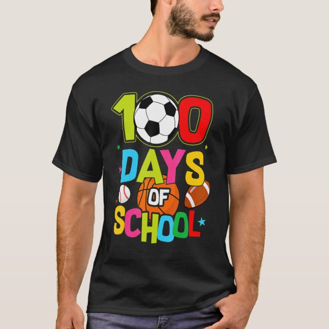 100 Days Of School Baseball Basketball Soccer Foot T Shirt (Framsida)